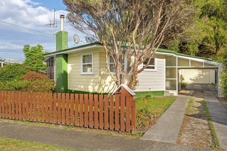 Photo of property in 10 Justin Street, Mangapapa, Gisborne, 4010