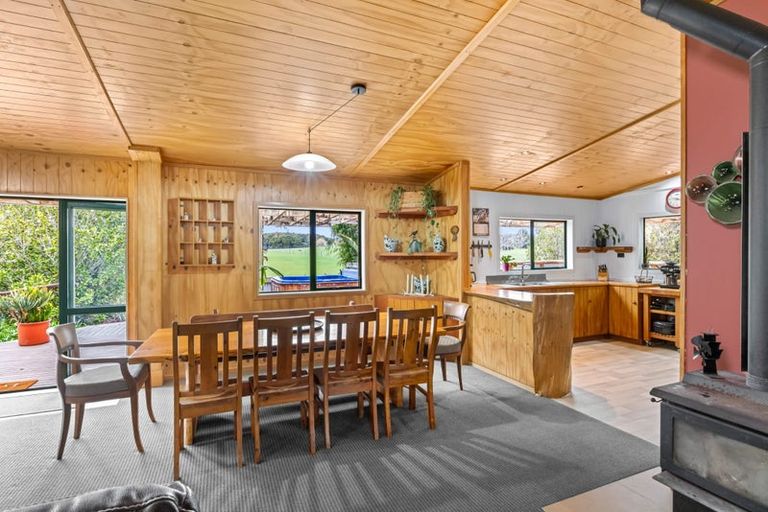 Photo of property in 979 Kaipara Flats Road, Kaipara Flats, Warkworth, 0984