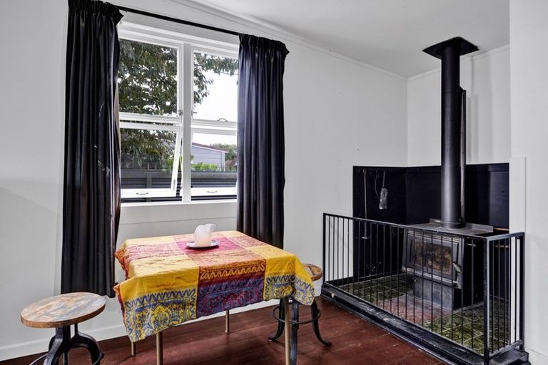 Photo of property in 20 Bath Street, Eltham, 4322