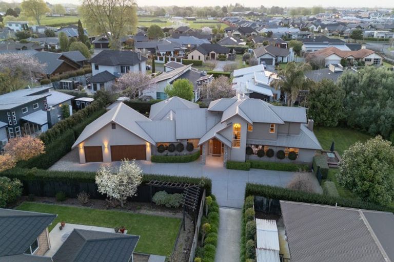 Photo of property in 5 Cooper Crescent, Cambridge, 3434