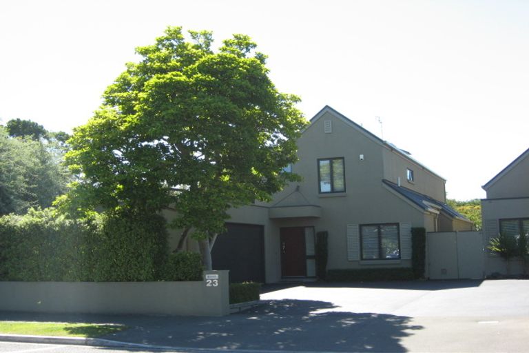 Photo of property in 23 Aikmans Road, Merivale, Christchurch, 8014