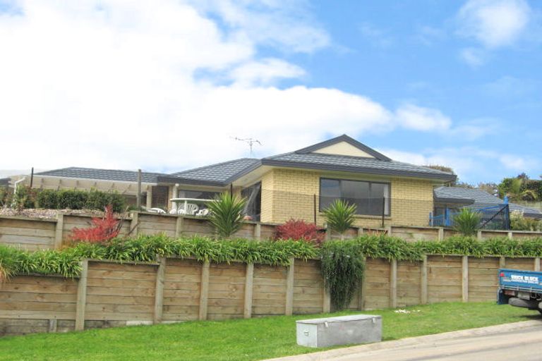 Photo of property in 15 Barnsley Close, Bethlehem, Tauranga, 3110