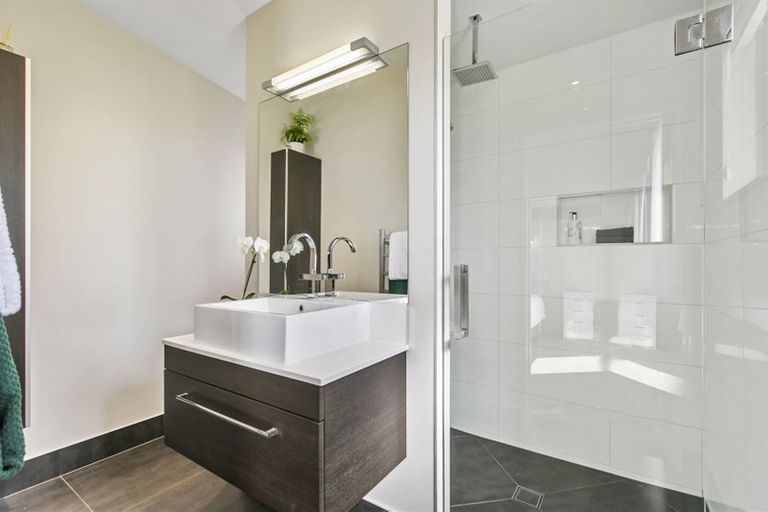 Photo of property in 31 Stillwater Crescent, Stillwater, Silverdale, 0993