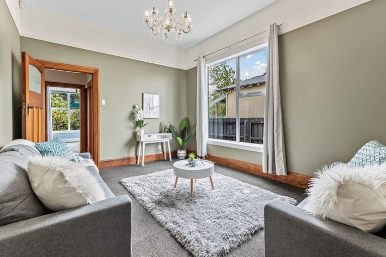 Photo of property in 70 Thackeray Place, Waltham, Christchurch, 8023