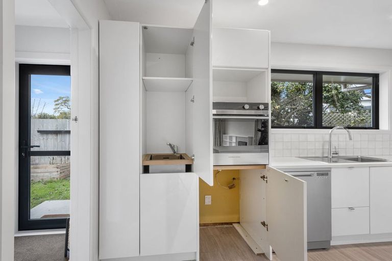 Photo of property in 4/104a Idris Road, Bryndwr, Christchurch, 8052