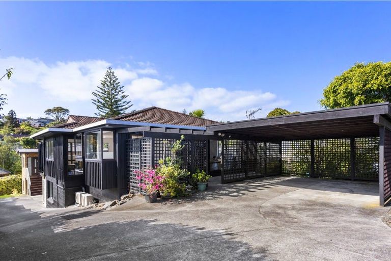 Photo of property in 10b Matipo Road, Mairangi Bay, Auckland, 0630