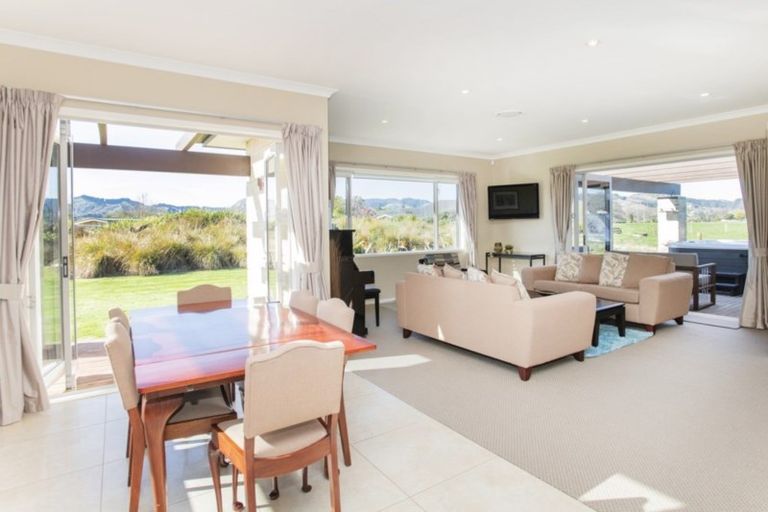 Photo of property in 17 Cameron Road, Makauri, Gisborne, 4071