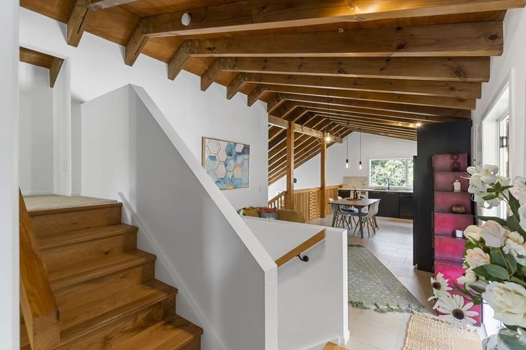 Photo of property in 9a Mirage Place, Beach Haven, Auckland, 0626