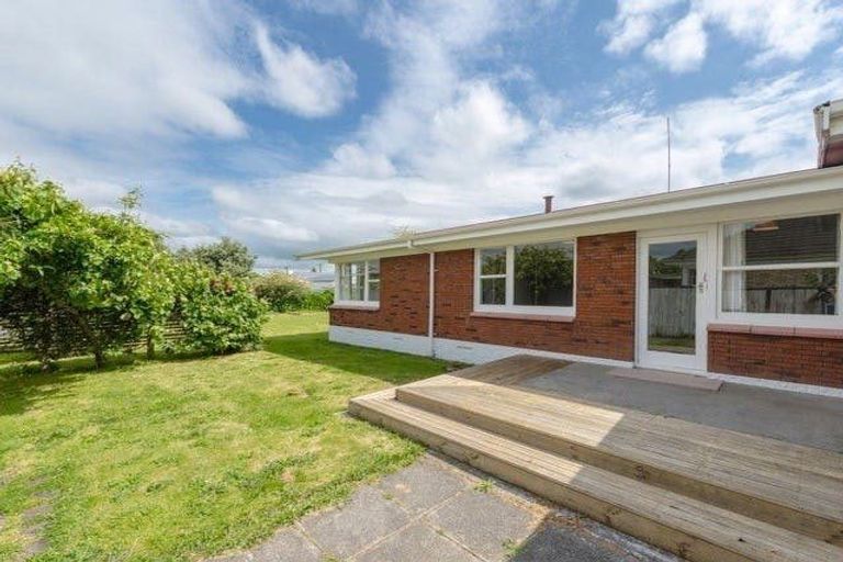 Photo of property in 24 Marshall Street, Fairfield, Hamilton, 3214