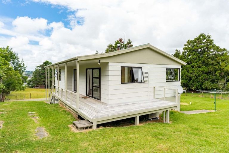 Photo of property in 55 Old Waipu Road, Mangawhai, 0505