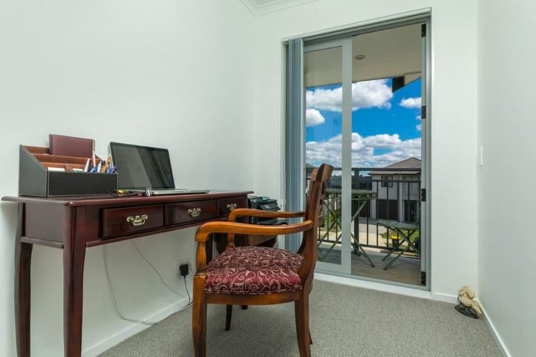 Photo of property in 78 Mackay Drive, Greenhithe, Auckland, 0632