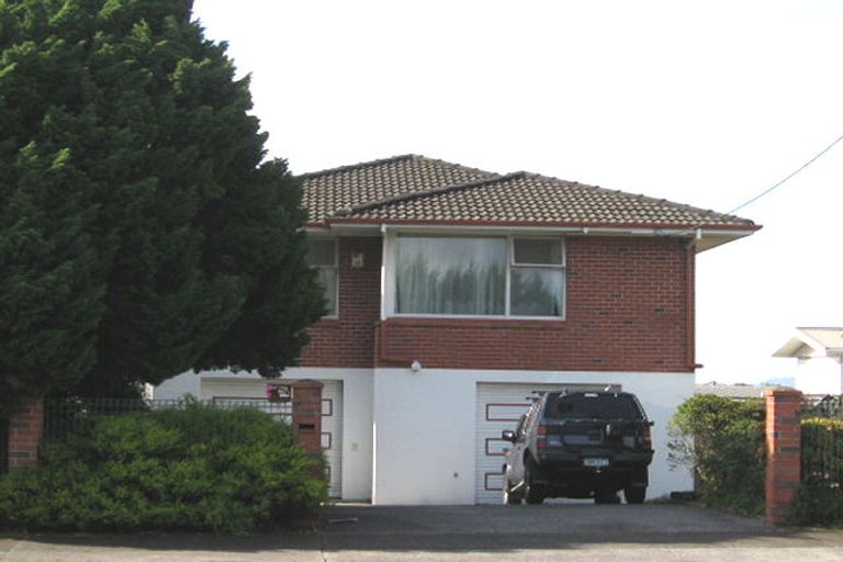 Photo of property in 209 Hobsonville Road, Hobsonville, Auckland, 0618