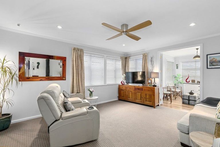 Photo of property in 17 Feist Street, Naenae, Lower Hutt, 5011