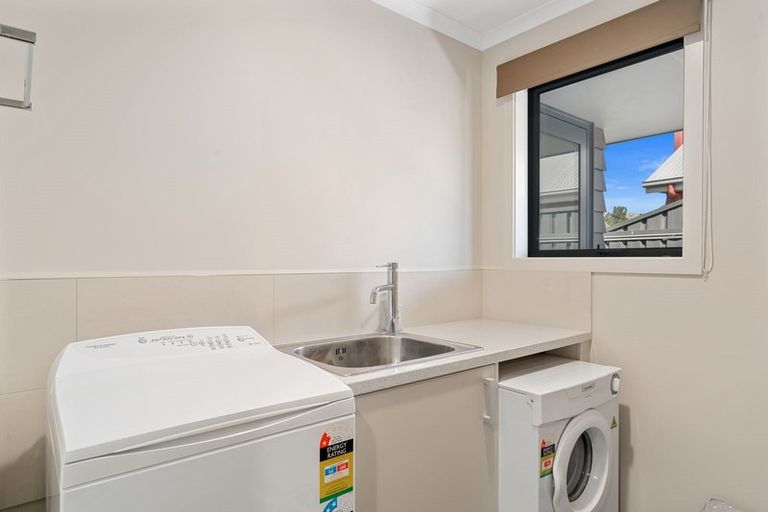 Photo of property in 18 Sunhaven Cove, Cromwell, 9310