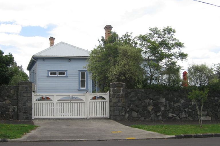 Photo of property in 45 Esplanade Road, Mount Eden, Auckland, 1024