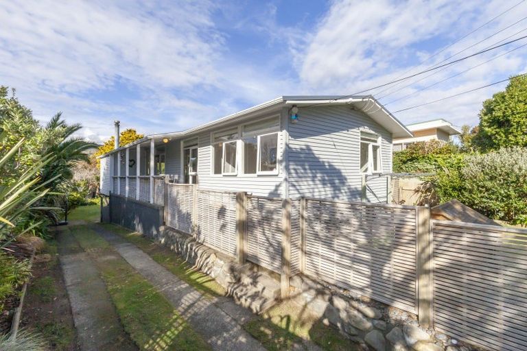 Photo of property in 80 Renown Road, Raumati South, Paraparaumu, 5032