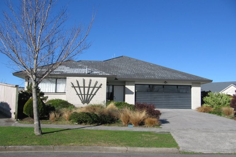 Photo of property in 32 Jefferson Crescent, Milson, Palmerston North, 4414