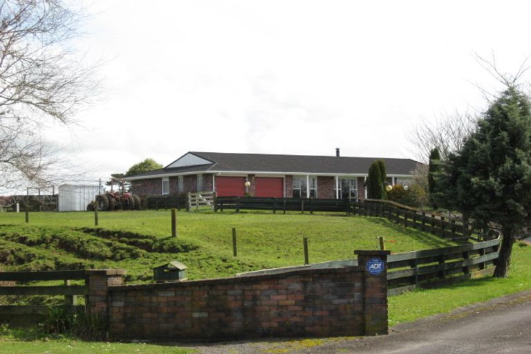 Photo of property in 65 Cressida Avenue, Stratford, 4332