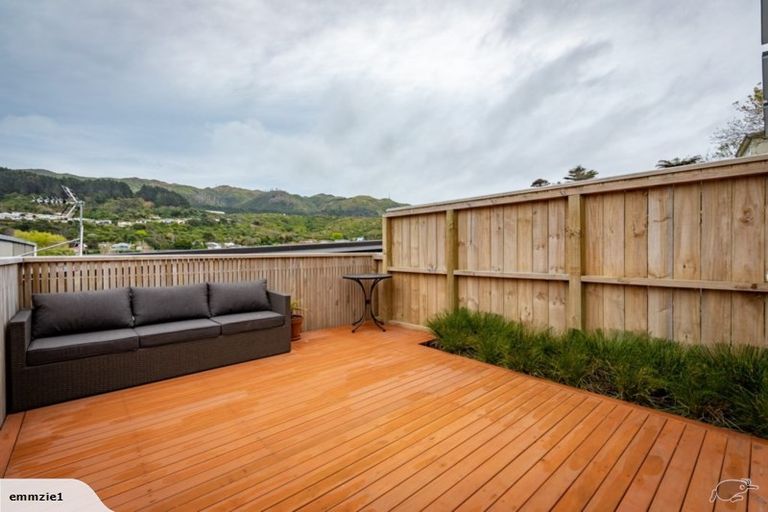 Photo of property in 1/7 Handyside Street, Tawa, Wellington, 5028