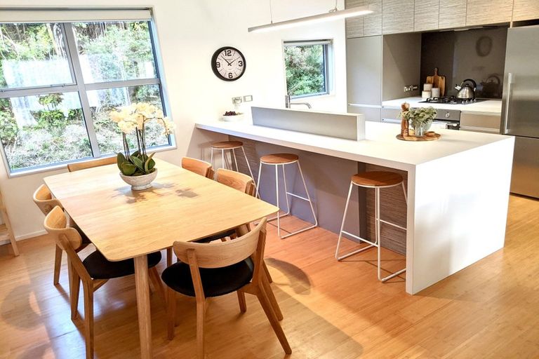 Photo of property in 54 Saddleback Grove, Karori, Wellington, 6012