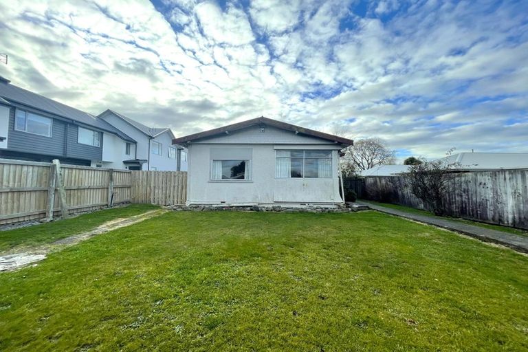 Photo of property in 10 Peverel Street, Riccarton, Christchurch, 8011