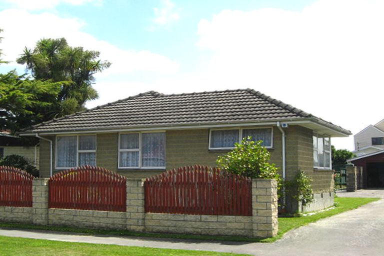 Photo of property in 51 Stanton Crescent, Hoon Hay, Christchurch, 8025
