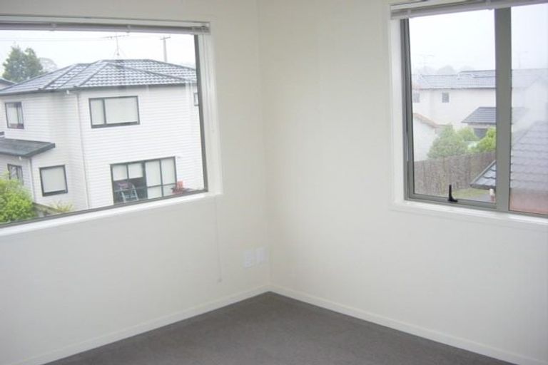 Photo of property in 41 Tiri Tiri Road, Birkdale, Auckland, 0626