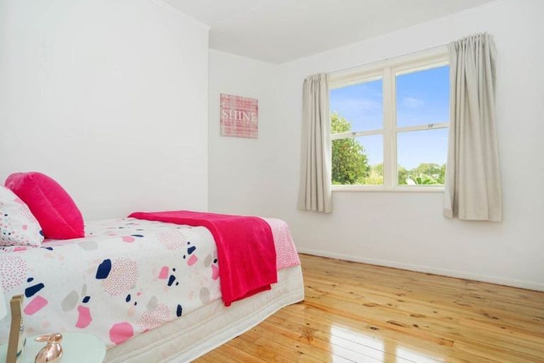 Photo of property in 14 Winston Street, Tikipunga, Whangarei, 0112