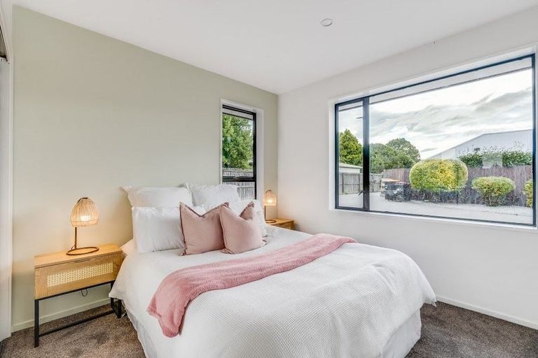 Photo of property in 1/3 Bucknell Street, Sockburn, Christchurch, 8042