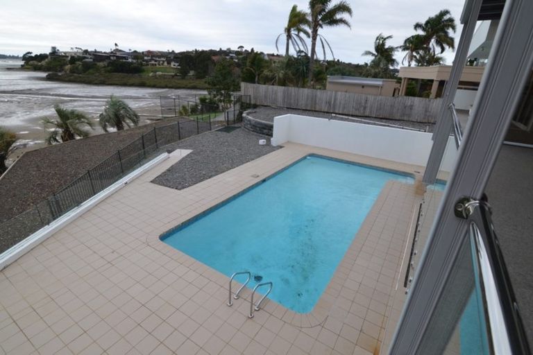 Photo of property in 102 Bramley Drive, Farm Cove, Auckland, 2012