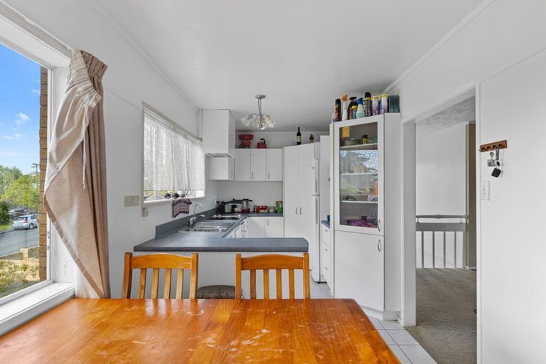 Photo of property in 4 Amorino Drive, Red Beach, 0932