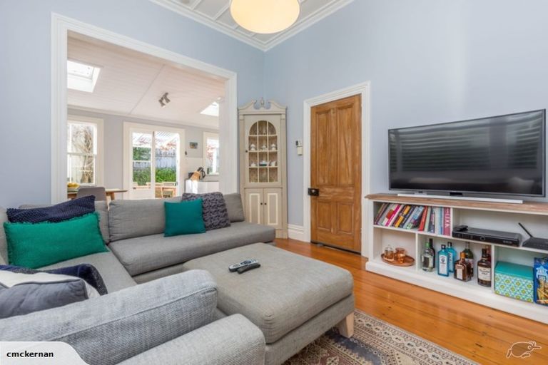 Photo of property in 12 Wynyard Road, Mount Eden, Auckland, 1024