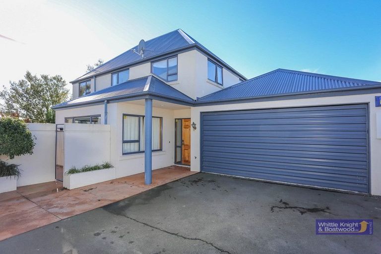 Photo of property in 122a Maidstone Road, Ilam, Christchurch, 8041