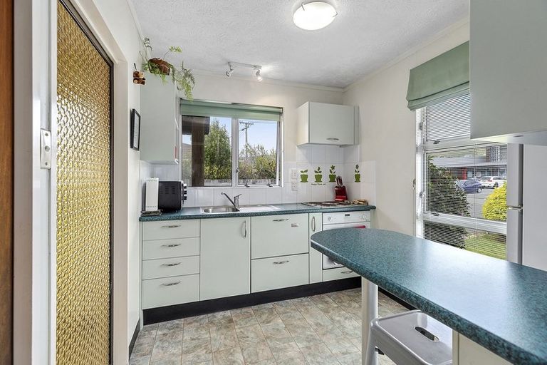 Photo of property in 1/46 Oxford Street, Tawa, Wellington, 5028