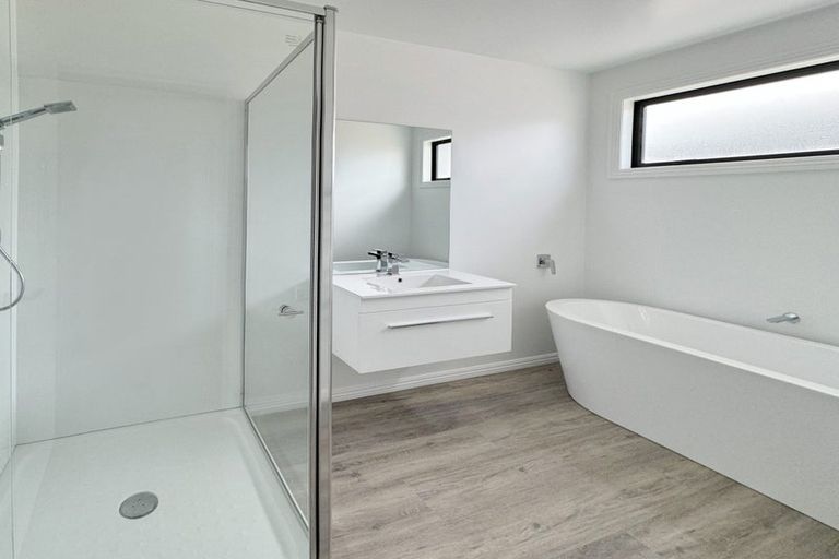 Photo of property in 9 Mackinnon Street, Marshland, 8083