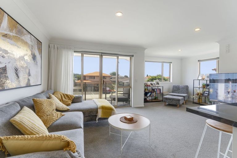 Photo of property in Totara Grove, 2/115 Grove Street, The Wood, Nelson, 7010