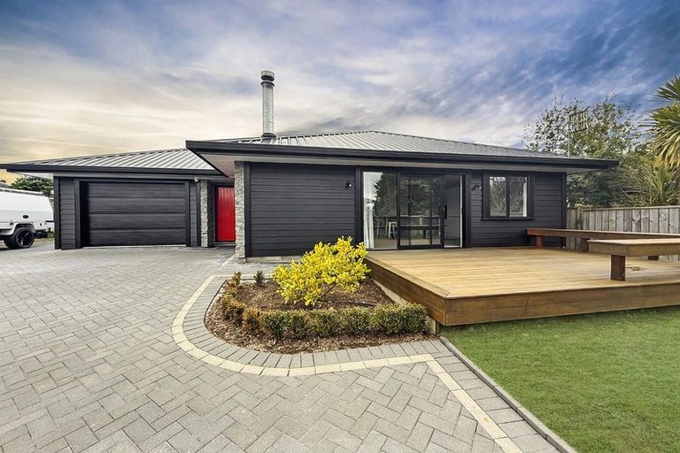 Photo of property in 7 Aubrey Crescent, Rainbow Point, Taupo, 3330