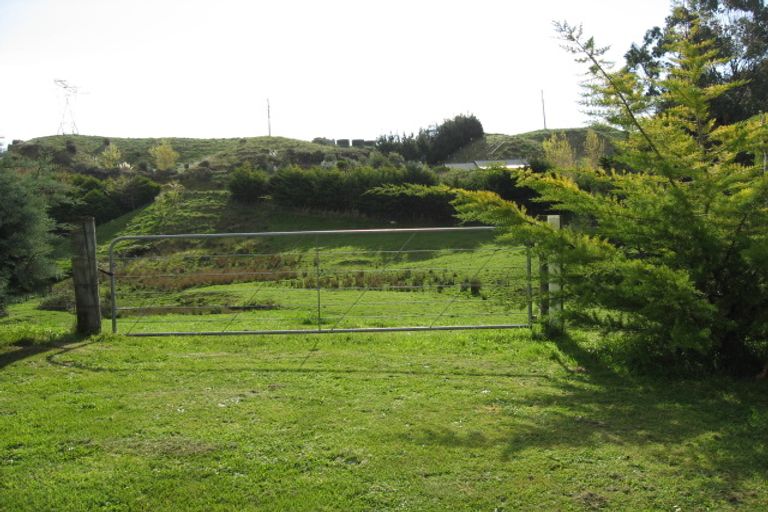 Photo of property in 18 Eucalyptus Way, Nikau Valley, Paraparaumu, 5032