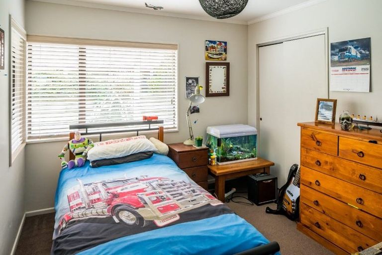 Photo of property in 7 Molyneux Close, Whitby, Porirua, 5024