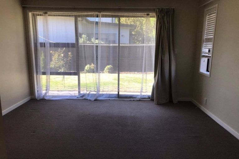 Photo of property in 190 Racecourse Road, Sockburn, Christchurch, 8042