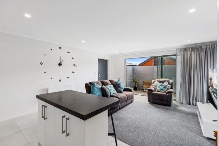 Photo of property in 6 Belt Lane, Papamoa, 3118