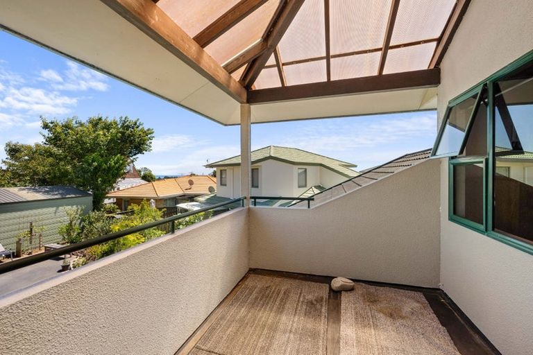 Photo of property in 9 Sandel Rise, Merrilands, New Plymouth, 4312