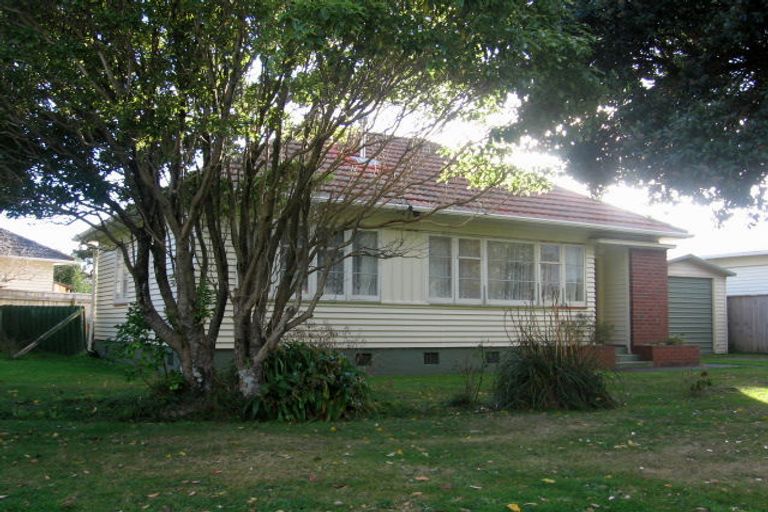 Photo of property in 77 Riverside Drive, Waiwhetu, Lower Hutt, 5010