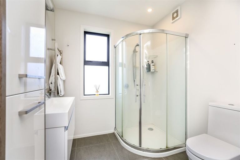 Photo of property in 82 Karamea Street, Whalers Gate, New Plymouth, 4310