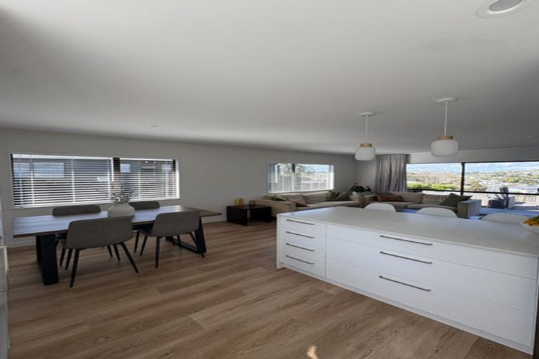 Photo of property in 1/16 Heathglen Place, Bayview, Auckland, 0629