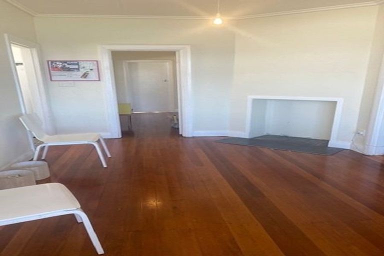 Photo of property in 43 Belvedere Road, Hataitai, Wellington, 6021