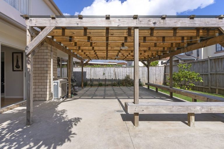 Photo of property in 75 Meadowland Drive, Somerville, Auckland, 2014
