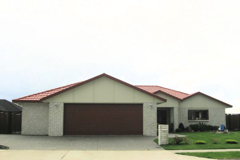 Photo of property in 111 Regent Drive, Paraparaumu Beach, Paraparaumu, 5032