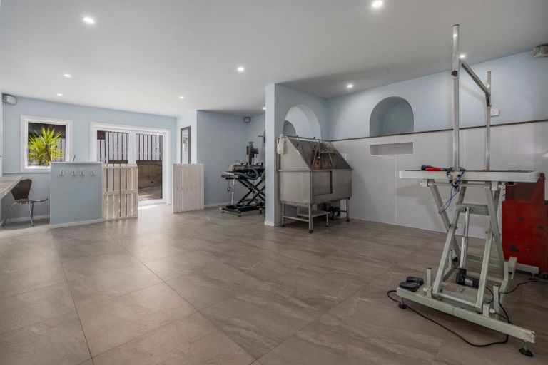 Photo of property in 9 Ayr Place, Papakowhai, Porirua, 5024