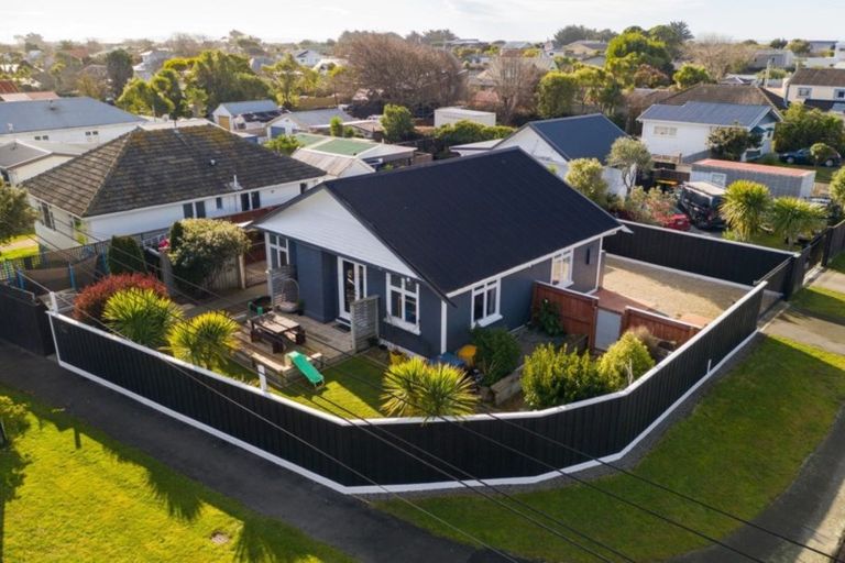 Photo of property in 199 Union Street, New Brighton, Christchurch, 8061